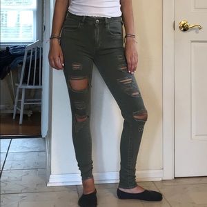 American Eagle green ripped jeans